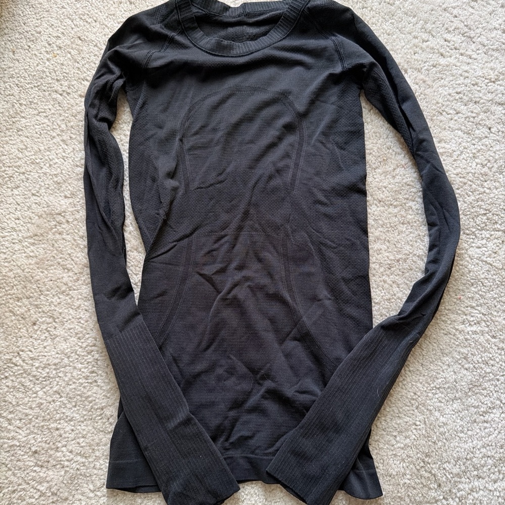 Lululemon Black Long Sleeve Women's Top